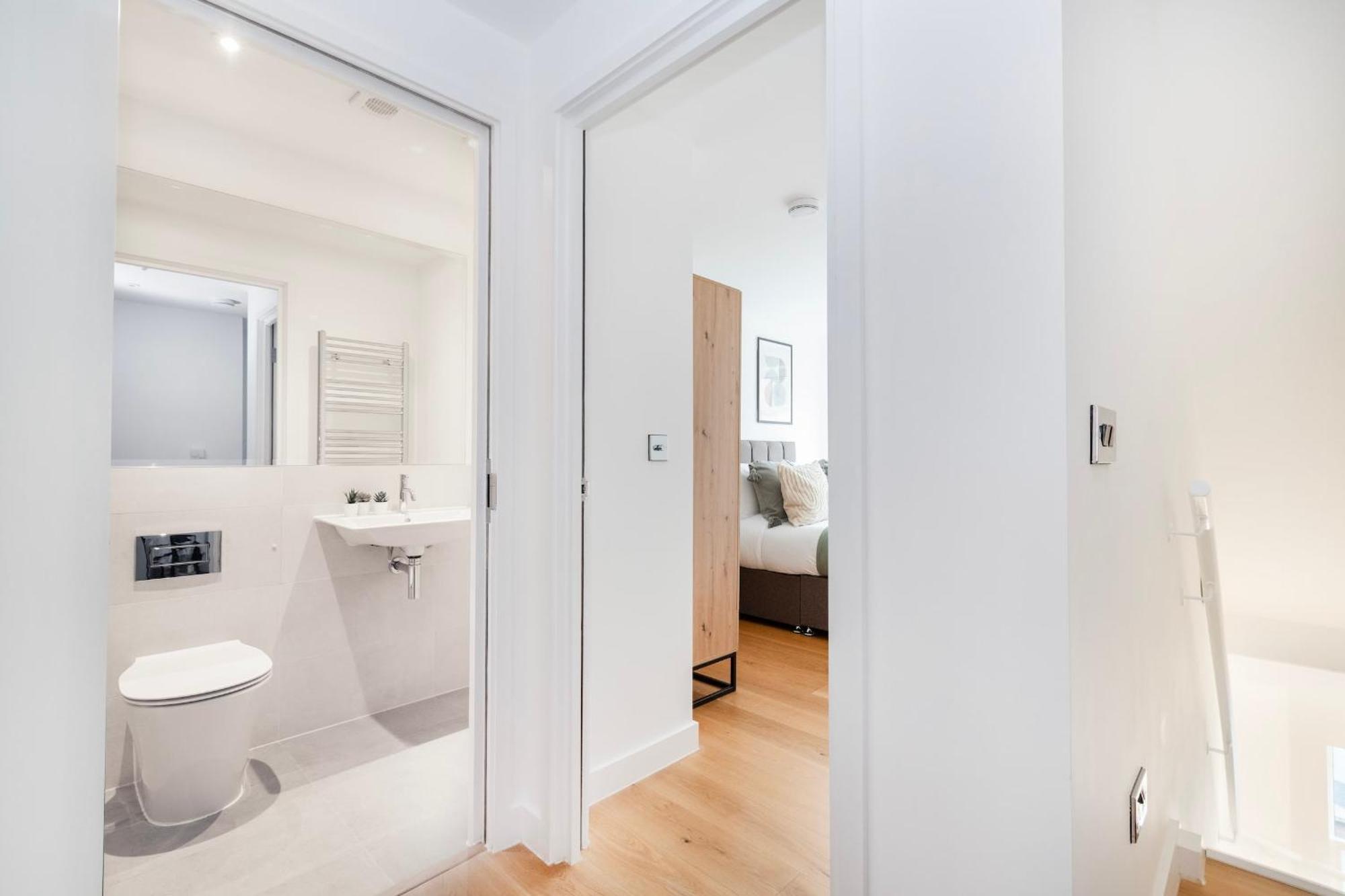 Fitzrovia & Soho - 2Br With Balcony - Cityapartmentstay Londres Exterior foto