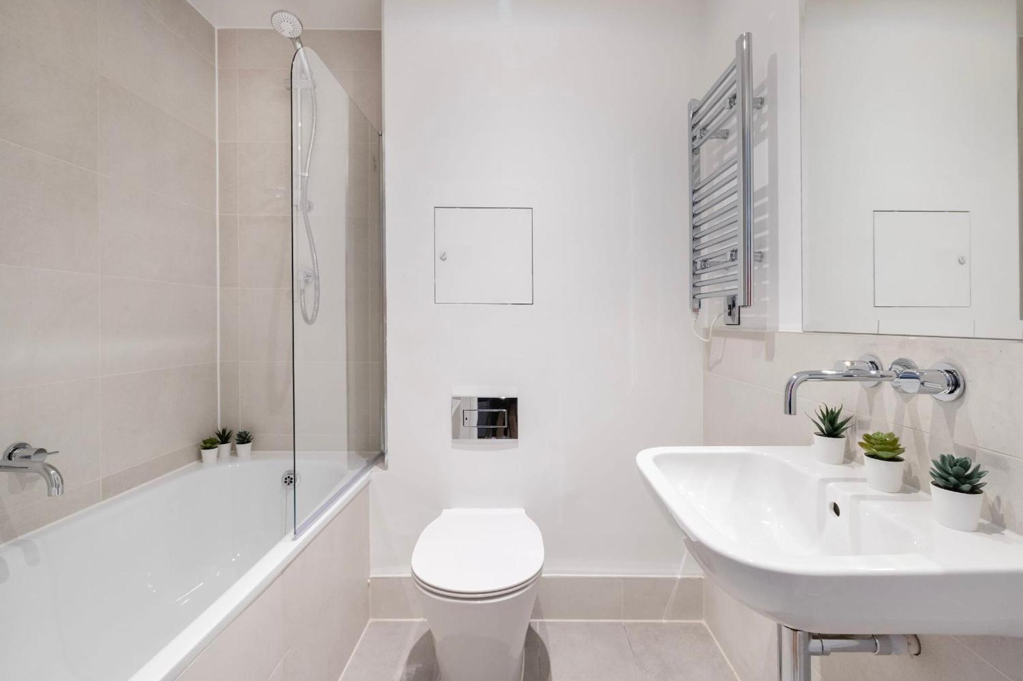 Fitzrovia & Soho - 2Br With Balcony - Cityapartmentstay Londres Exterior foto