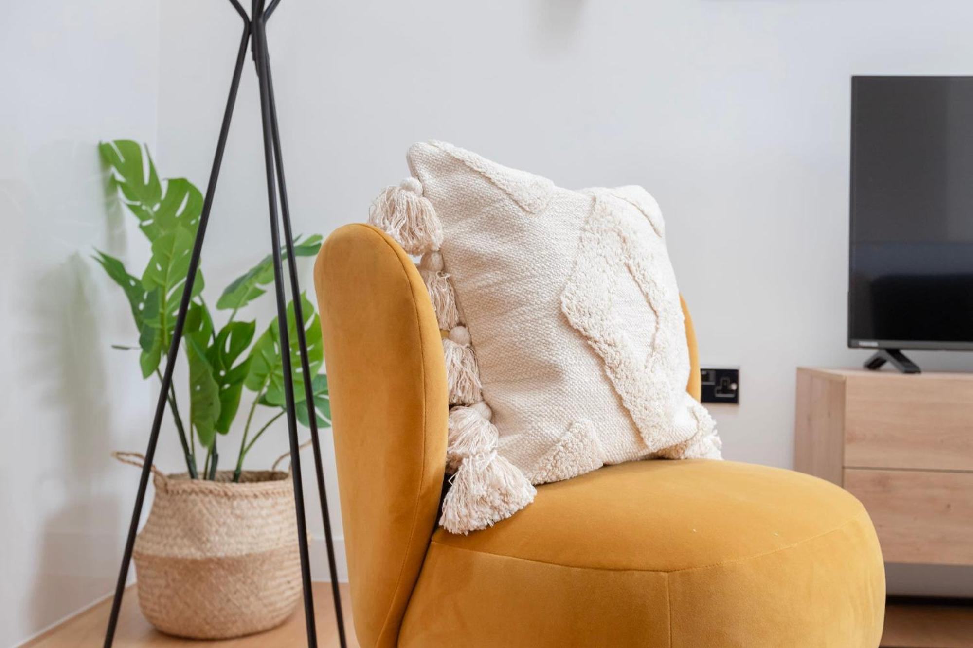 Fitzrovia & Soho - 2Br With Balcony - Cityapartmentstay Londres Exterior foto