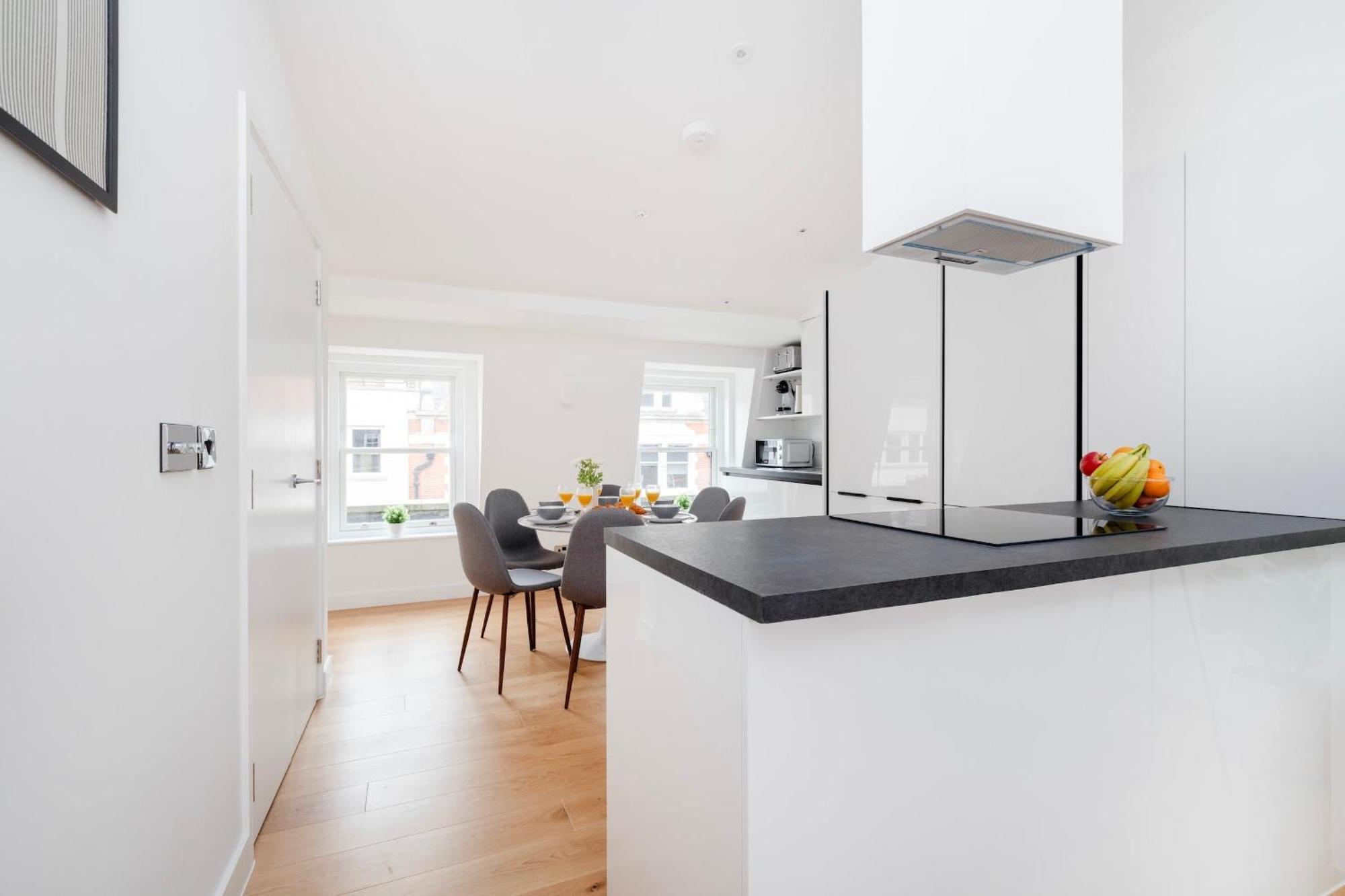 Fitzrovia & Soho - 2Br With Balcony - Cityapartmentstay Londres Exterior foto