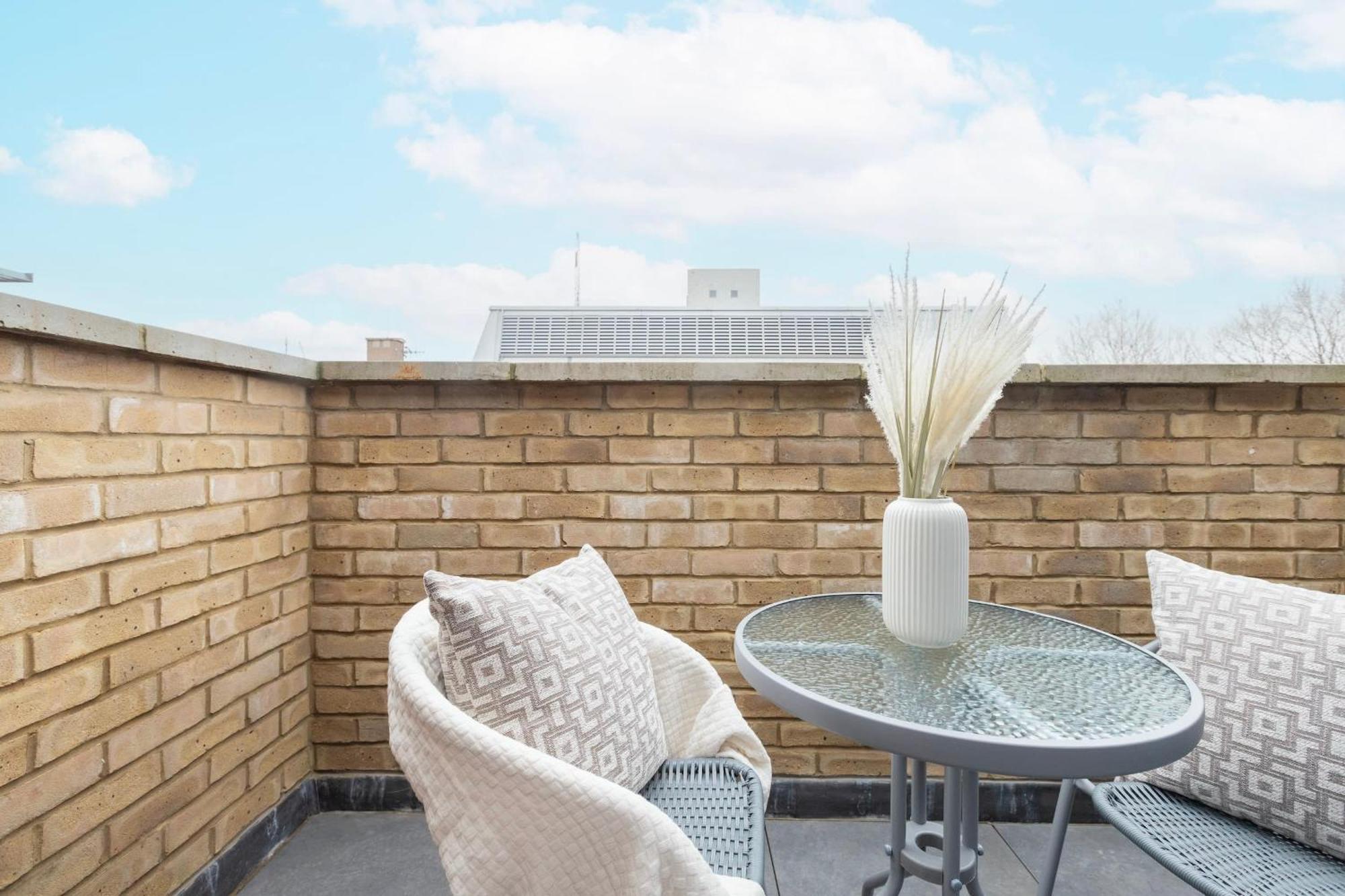 Fitzrovia & Soho - 2Br With Balcony - Cityapartmentstay Londres Exterior foto
